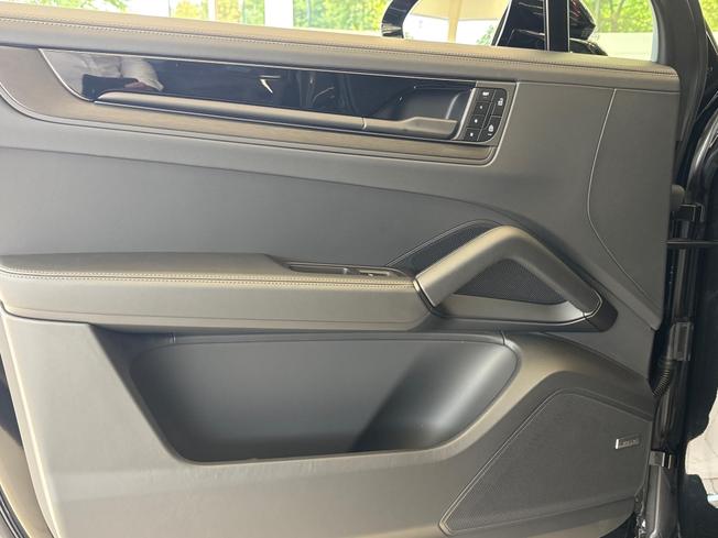 PORSCHE Cayenne Photo 20