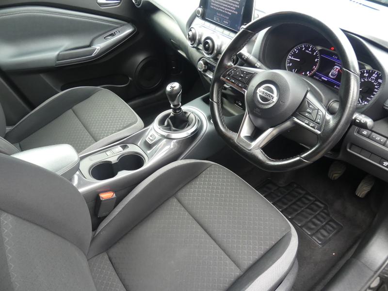 Nissan Juke Photo 086bfc0c-f248-4cdc-8279-6be43a994a28.jpg