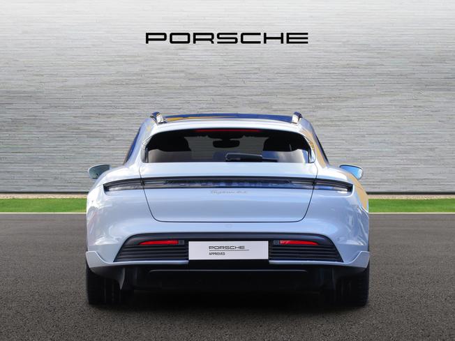 PORSCHE Taycan Photo 7
