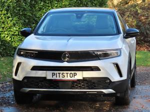 Used 2021 Vauxhall Mokka 1.2 Turbo Elite Nav Premium SUV 5dr Petrol Auto Euro 6 (s/s) (130 ps) White at #sitename#