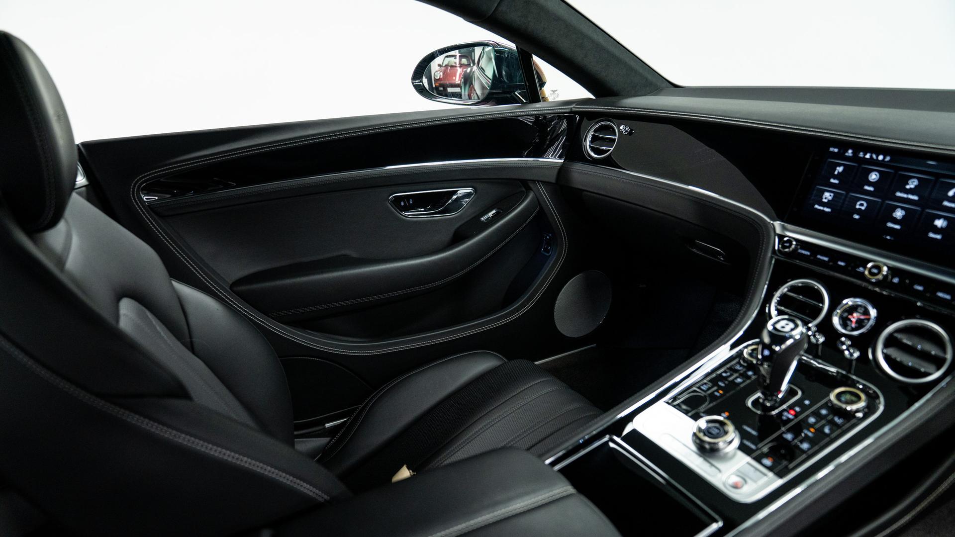 Bentley Continental GT Photo 0894caa3-0250-4189-bae9-a5b4a8aa9800.jpg