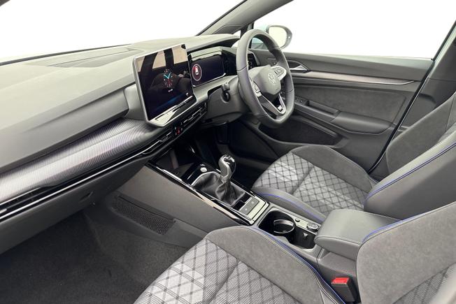 VOLKSWAGEN Golf Photo 2