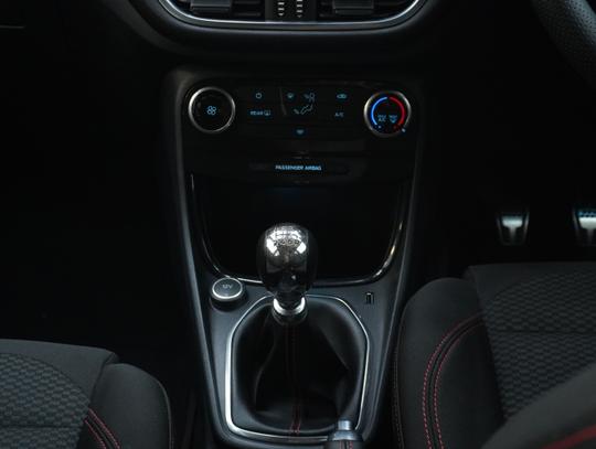 Ford Puma Photo 08aa9f09-d122-4acc-85b5-a0c996d622db.jpg