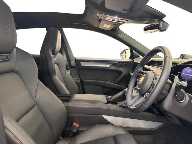 Porsche Cayenne Photo 11