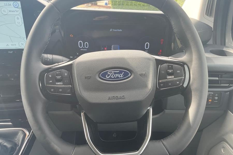 Ford TRANSIT CUSTOM Photo 08b15c8e-058b-4c17-8912-7b3b72c51510.jpg