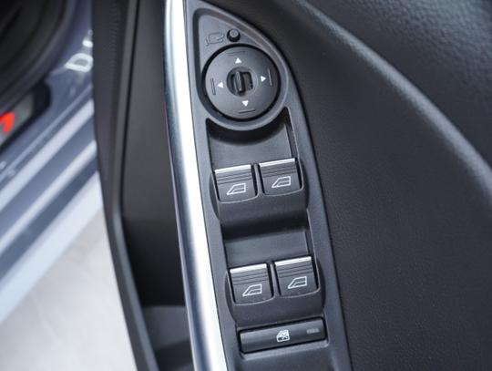 Ford Focus Photo 08b1639c-4d96-4f15-8e11-820833d549d7.jpg