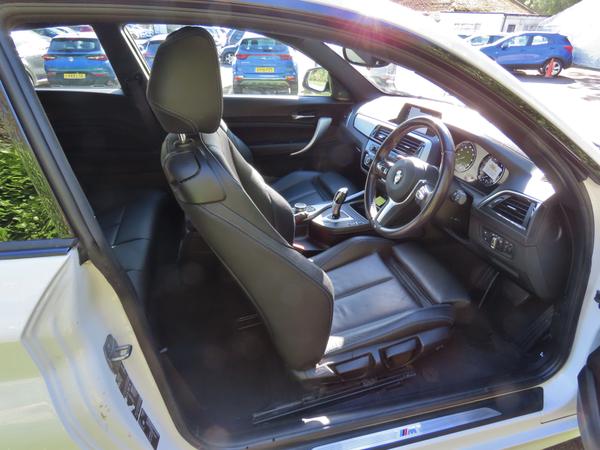 Used BMW 1 Series LW19RXM 17