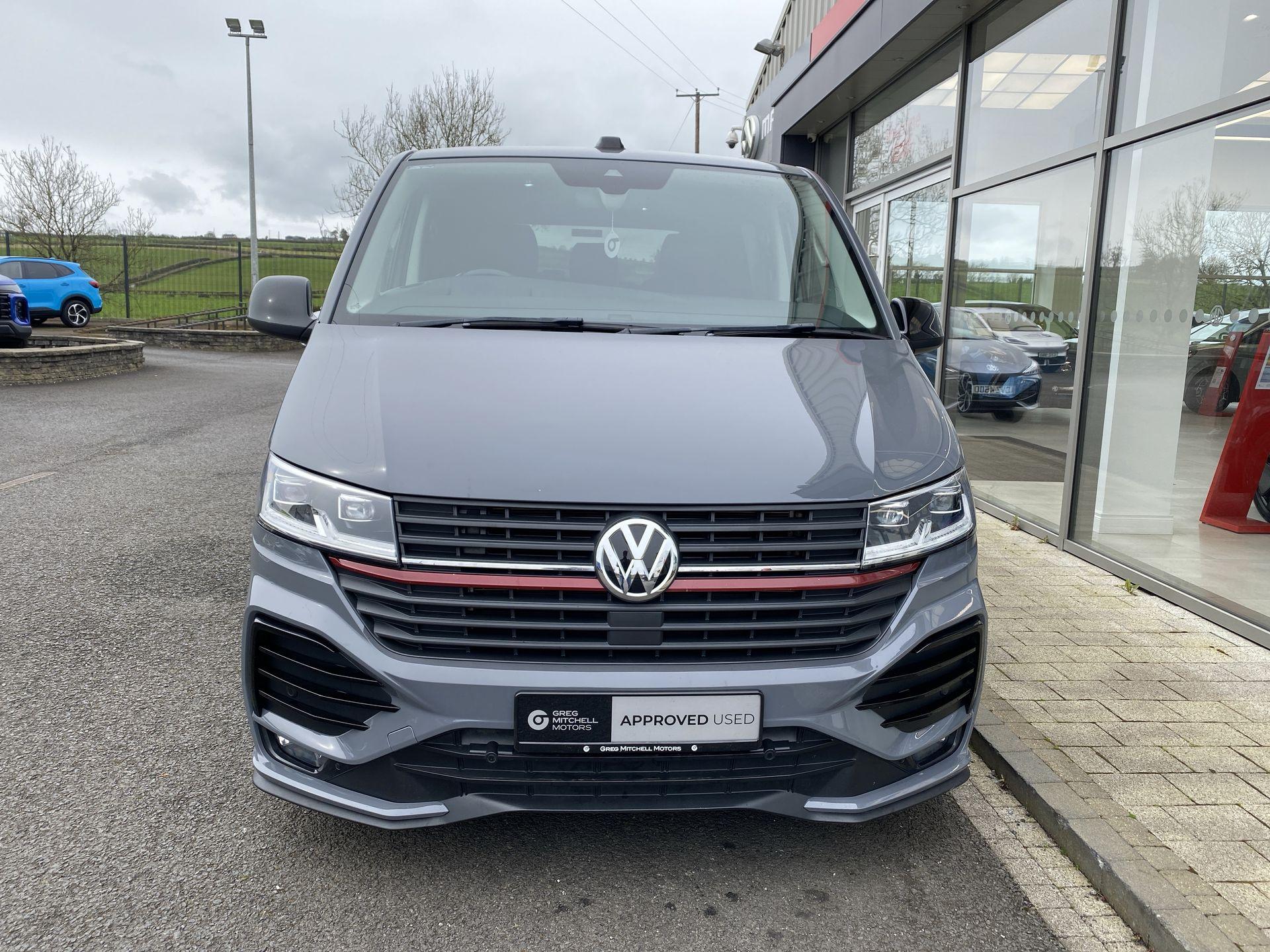 2022 Volkswagen TRANSPORTER T32 SWB SPECIAL EDITION 2.0 BiTDI 204 Sportline Black Ed Kombi Van DSG - vehicle photo 2 for sale on PureCar