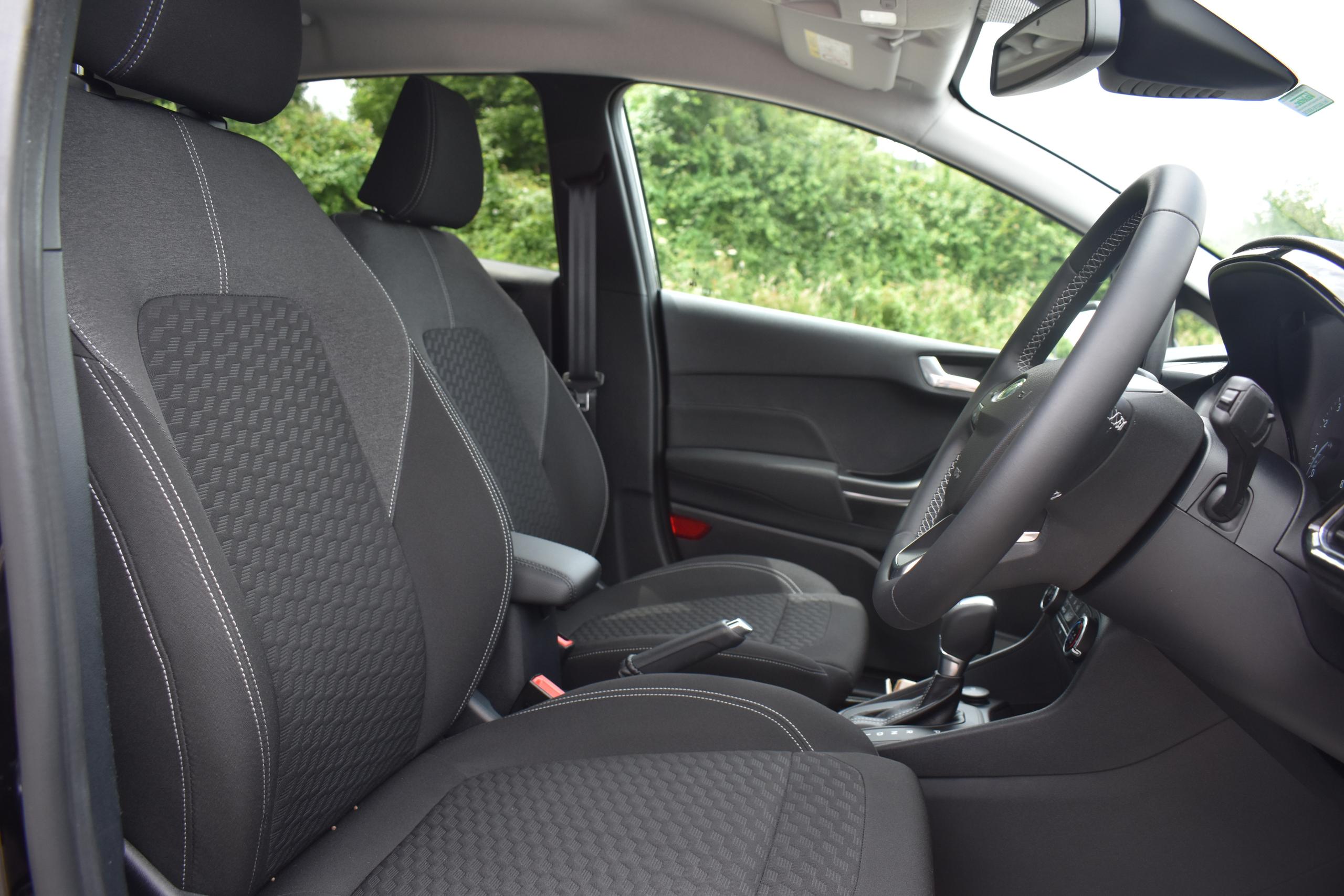 Used Ford FIESTA YH22OMM 21