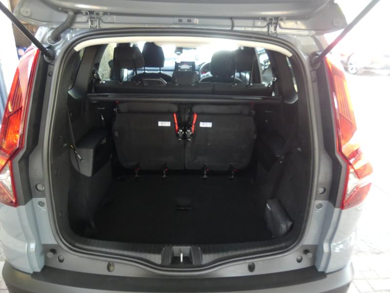 Dacia Jogger Photo 091701f0-936a-448f-ab5e-c1c05e1e4db8.jpg