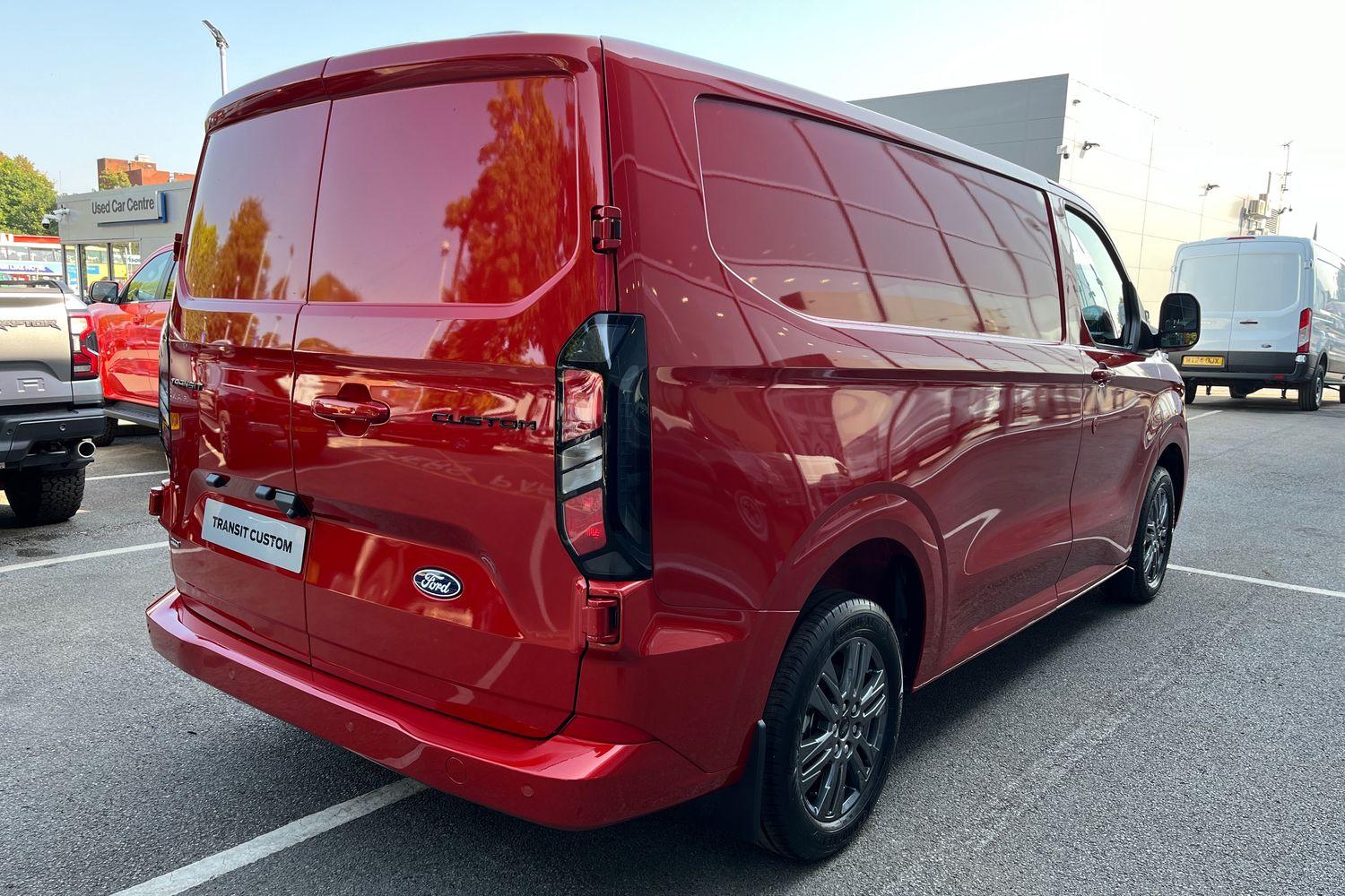 Ford TRANSIT CUSTOM Photo 27