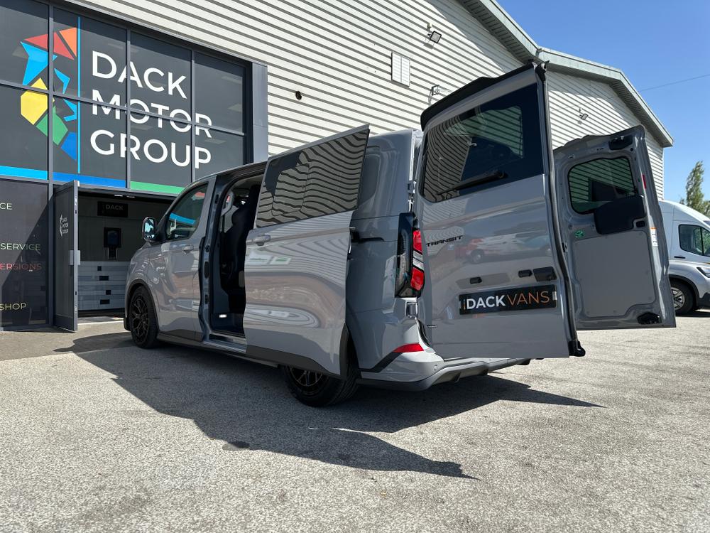 Ford Transit Custom Photo 0930012b-0ce0-4d33-a4cf-a56754a1fdf7.jpg