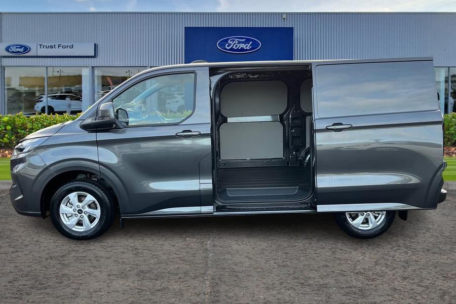 Ford TRANSIT CUSTOM Photo 093224f8-577e-486c-8a76-33970e53dce9.jpg