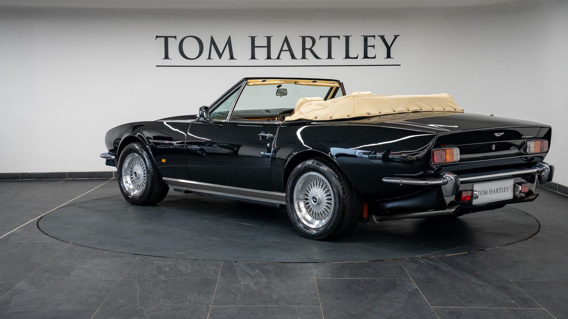 Aston Martin V8 Photo 09381d1b-421f-459f-8d02-ce14b0f3bc7c.jpg