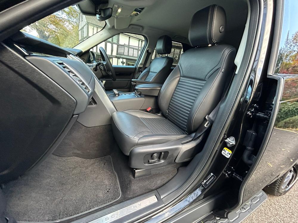 Used Land Rover Discovery YC24LPU 31
