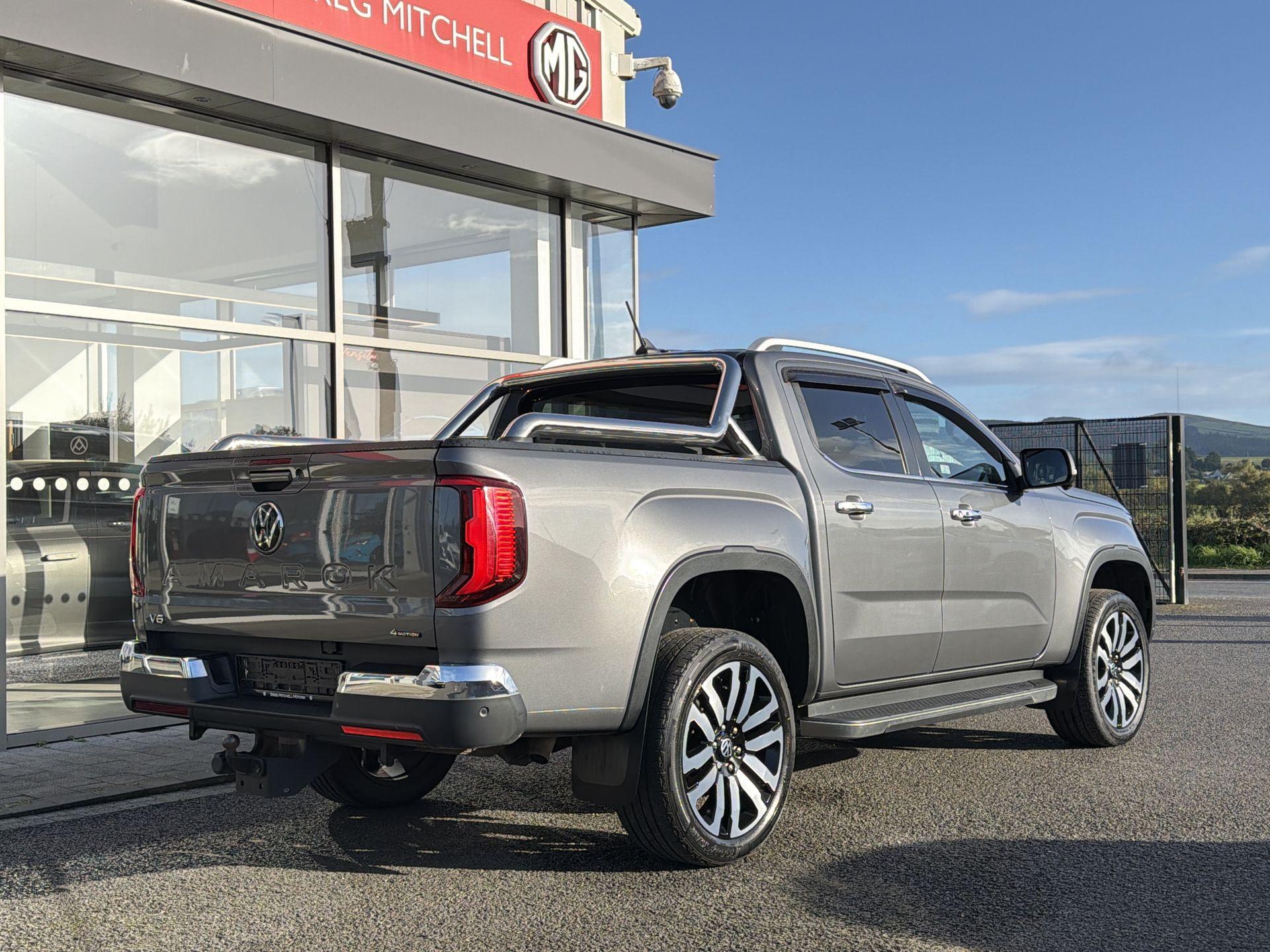 2025 Volkswagen AMAROK D/Cab Pick Up Aventura 3.0 V6 TDI 240 4M Auto - vehicle photo 6 for sale on PureCar