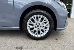 SEAT Ibiza Photo 5
