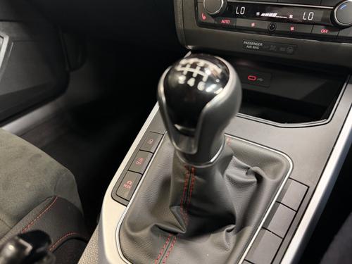 SEAT Arona Photo 0964c08b-8c44-4967-bbc0-5efafa99763a.jpeg