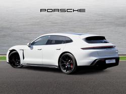 PORSCHE Taycan Photo 2