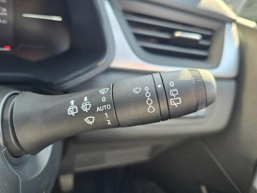 Renault Captur Photo 097ad23b-3951-4768-b3cd-78dfaa57a3f7.jpg