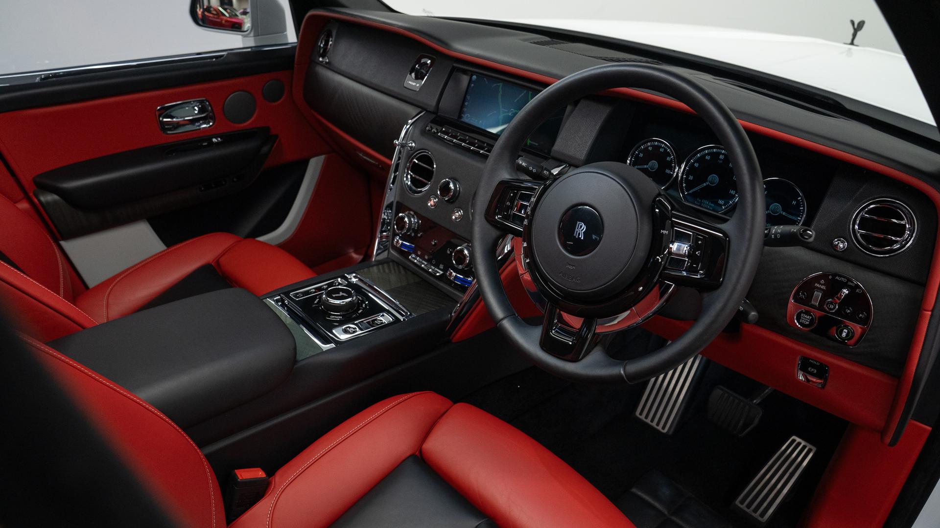 Rolls-Royce Cullinan Photo 097f5e16-2109-4428-afb7-36ad147ec607.jpg