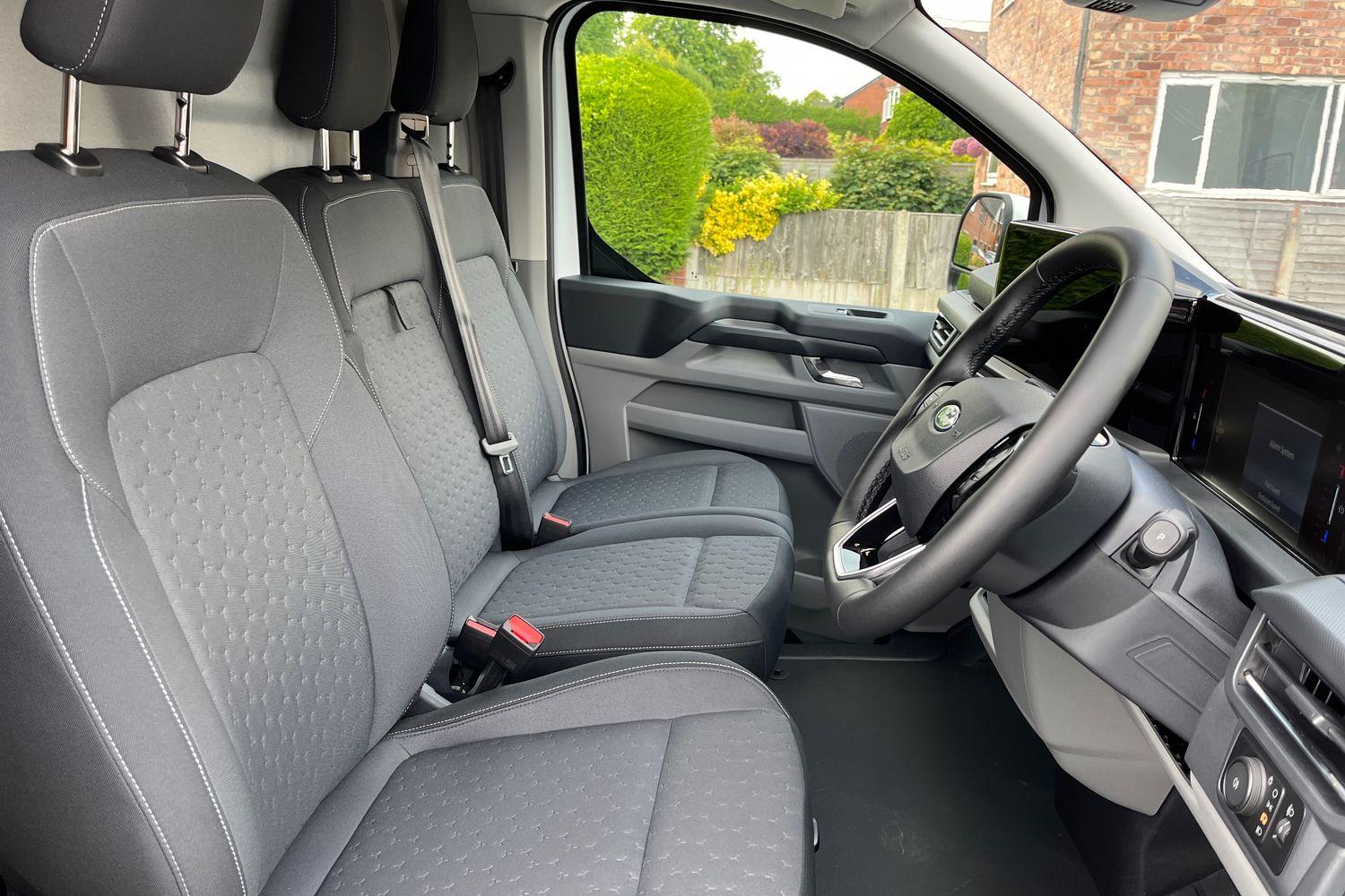 Ford E-TRANSIT CUSTOM Photo 27