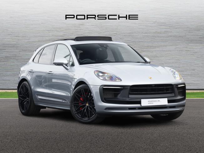 PORSCHE Macan Photo 1