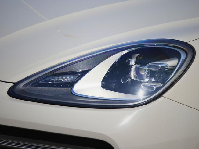 PORSCHE Cayenne Photo 13