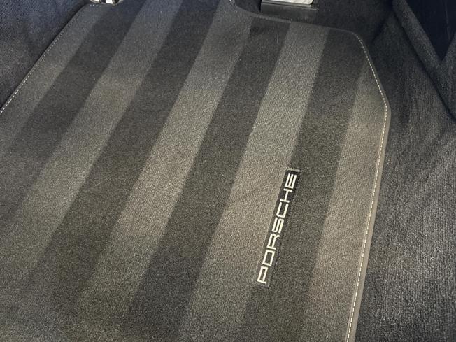 PORSCHE 911 Photo 51