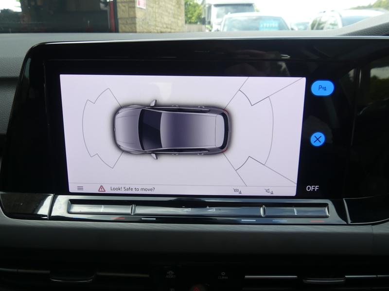 Volkswagen Golf Photo 09bc1f27-1e9e-4d85-a5c7-38fcc8ceff55.jpg