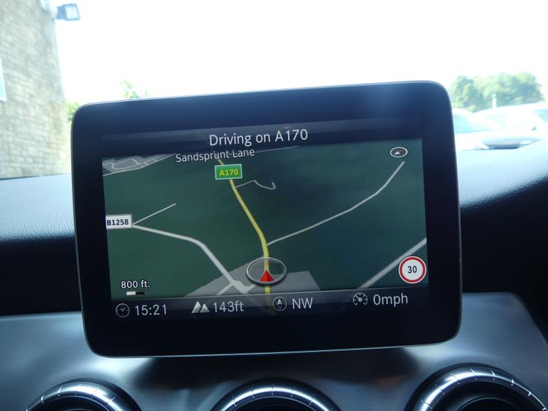 Mercedes-Benz CLA Photo 09bc2751-b7f2-4bba-8bea-eea54a0bc9f6.jpg