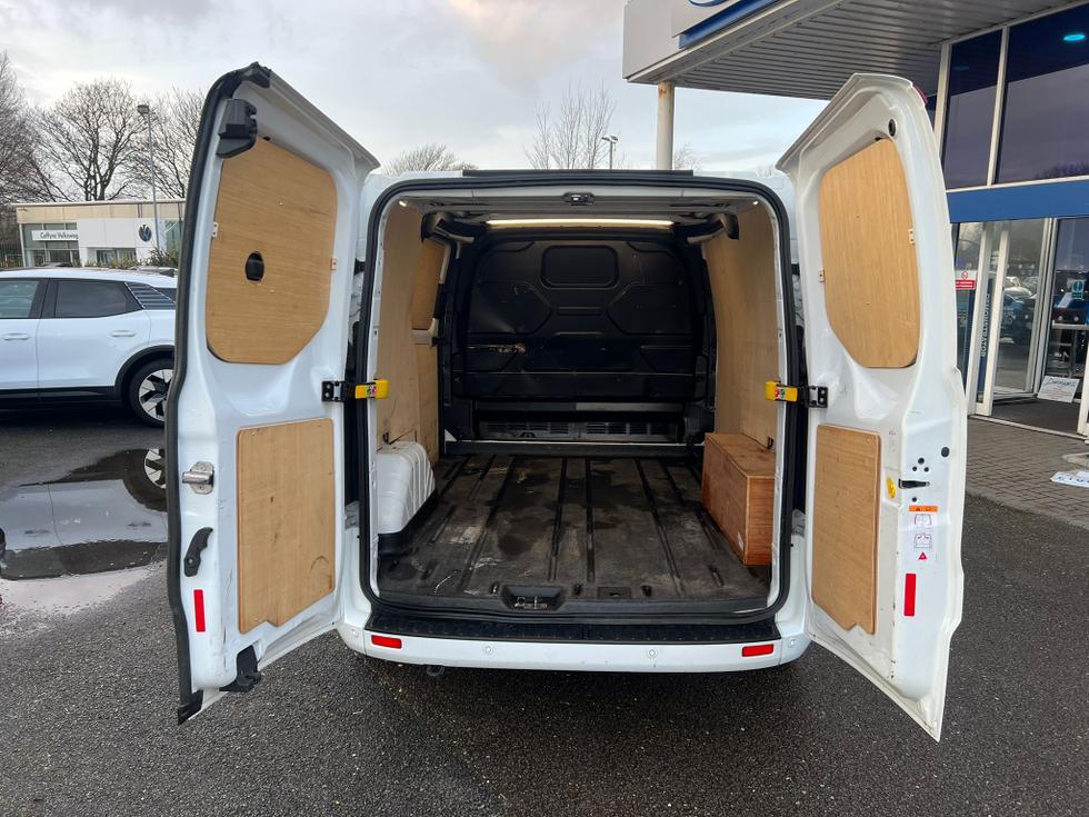 Ford Transit Custom Photo 09de19fa-e997-47bc-a43a-1e2320ff6b76.jpg