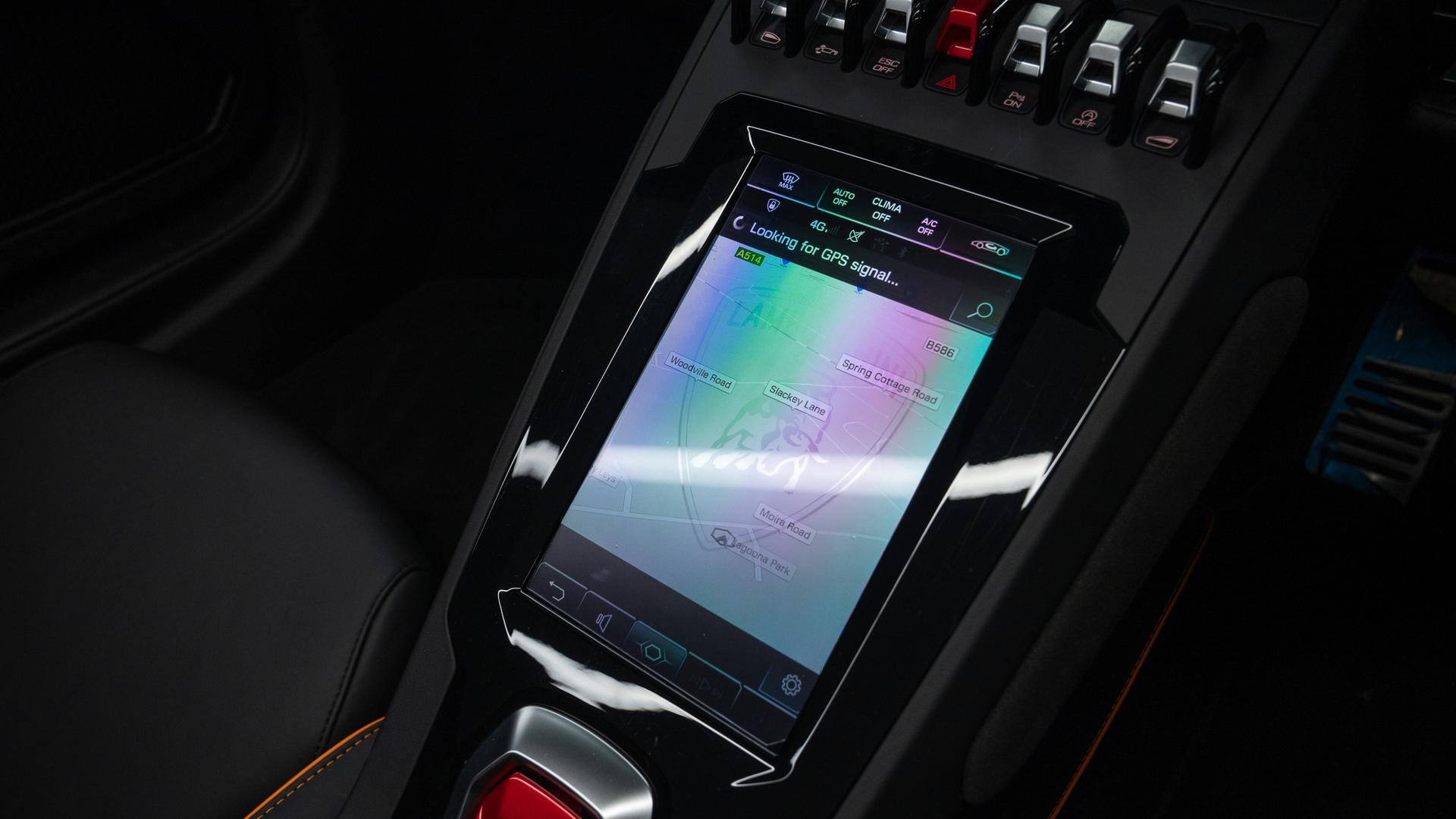 LAMBORGHINI Huracan Photo 09e46772-609d-4f14-a41e-aece6b3c9c18.jpg