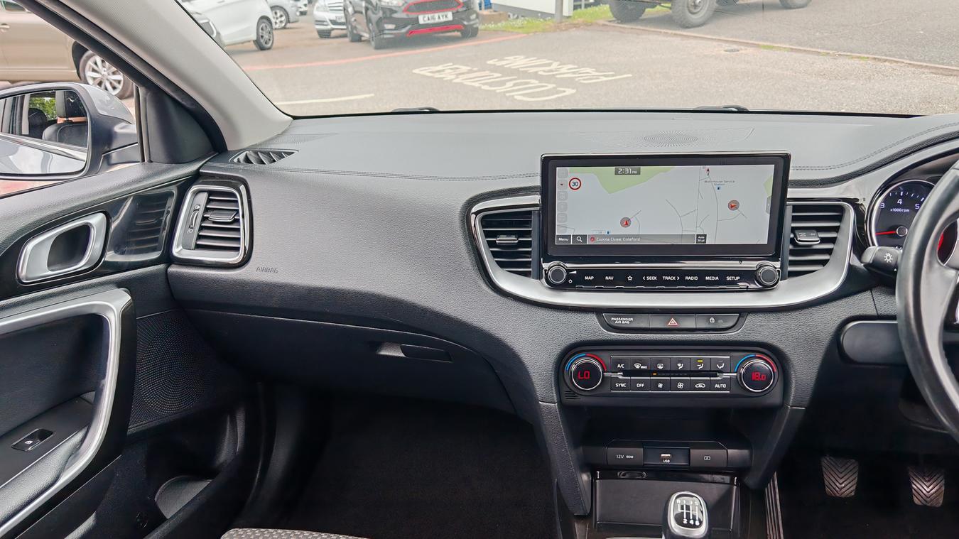 Used Kia Ceed WK20YCG 27