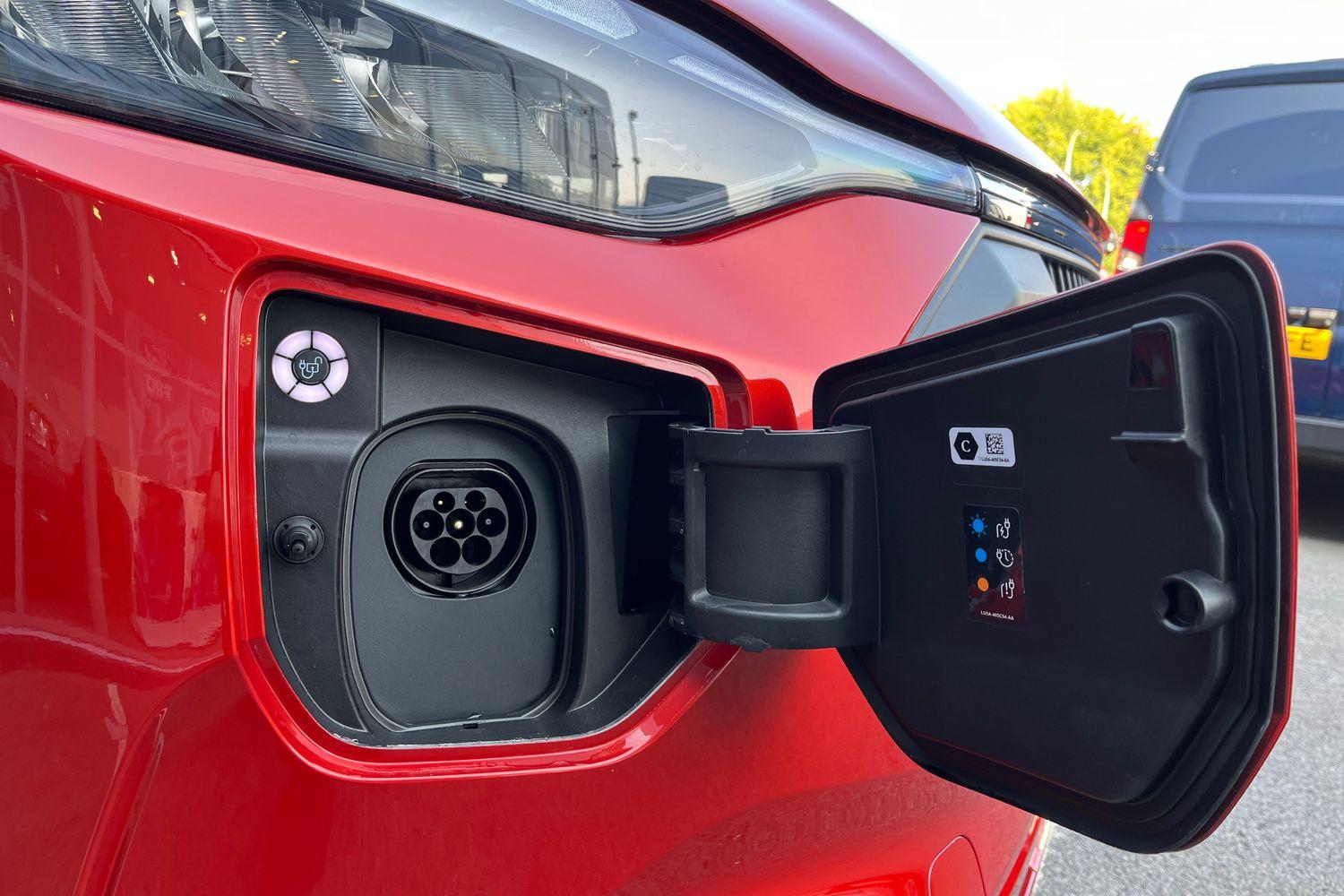 Ford TRANSIT CUSTOM Photo 28