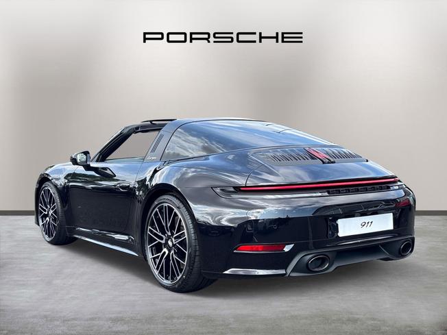 PORSCHE 911 Photo 10