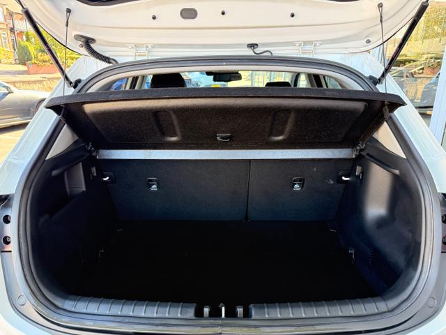 Kia Stonic Photo 0a11b8bf-d5b6-4940-a1d8-00a3eaaa2cfa.jpg