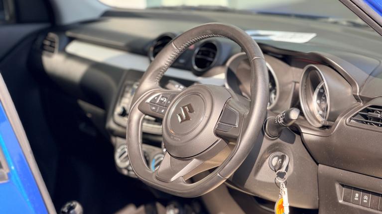 Used Suzuki Swift WV70UXG 5