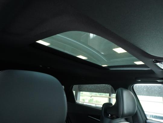 Kia EV6 Photo 0a1f09ea-faf9-4b2a-813e-35c5000f95d4.jpg