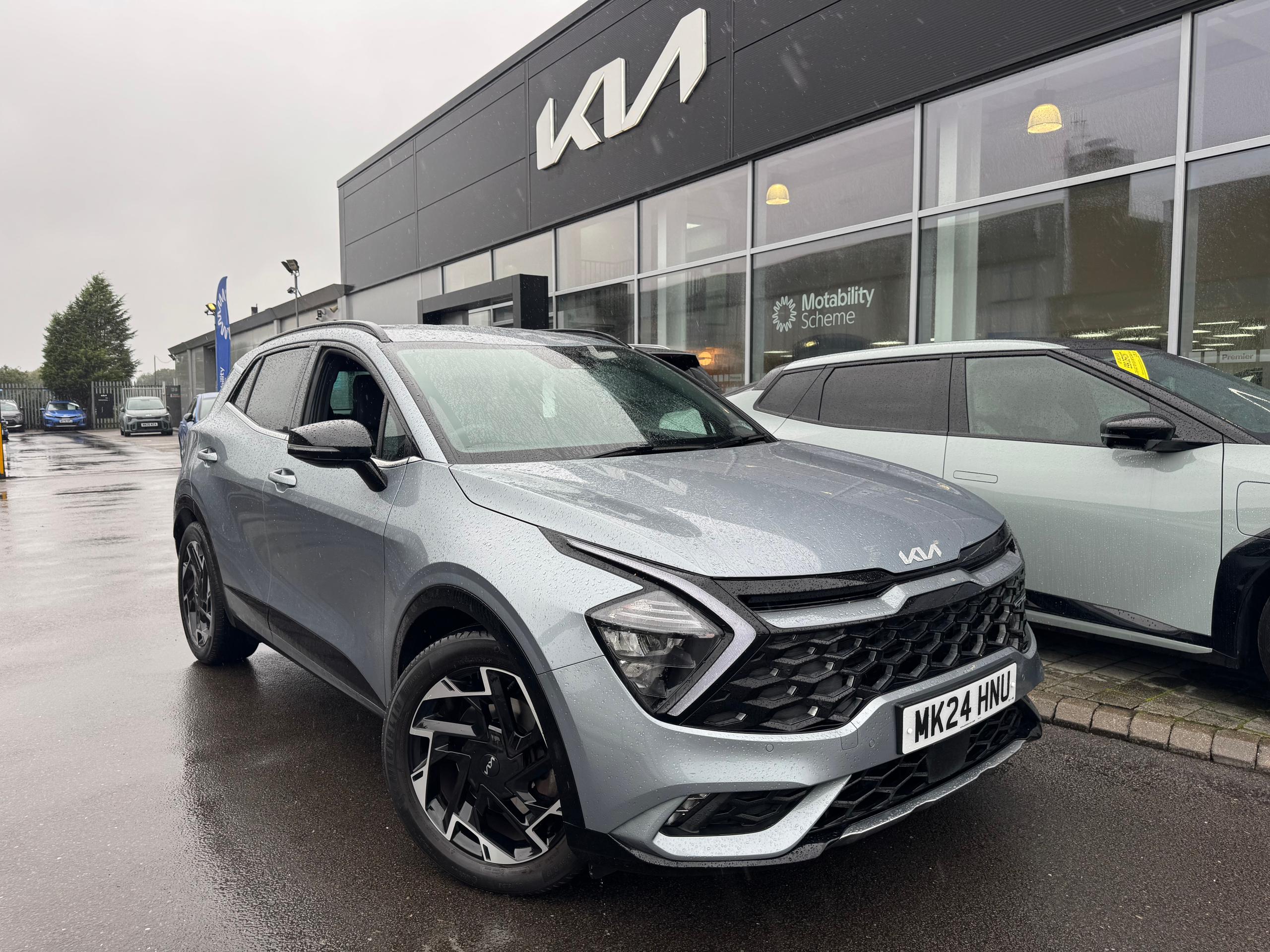 LGB LSV12/LGHeather C-GRAY✖️SHADOW PURPLE Kia Sportage 1.6 T-GDi ISG GT-LINE in Lunar Silver £21,499