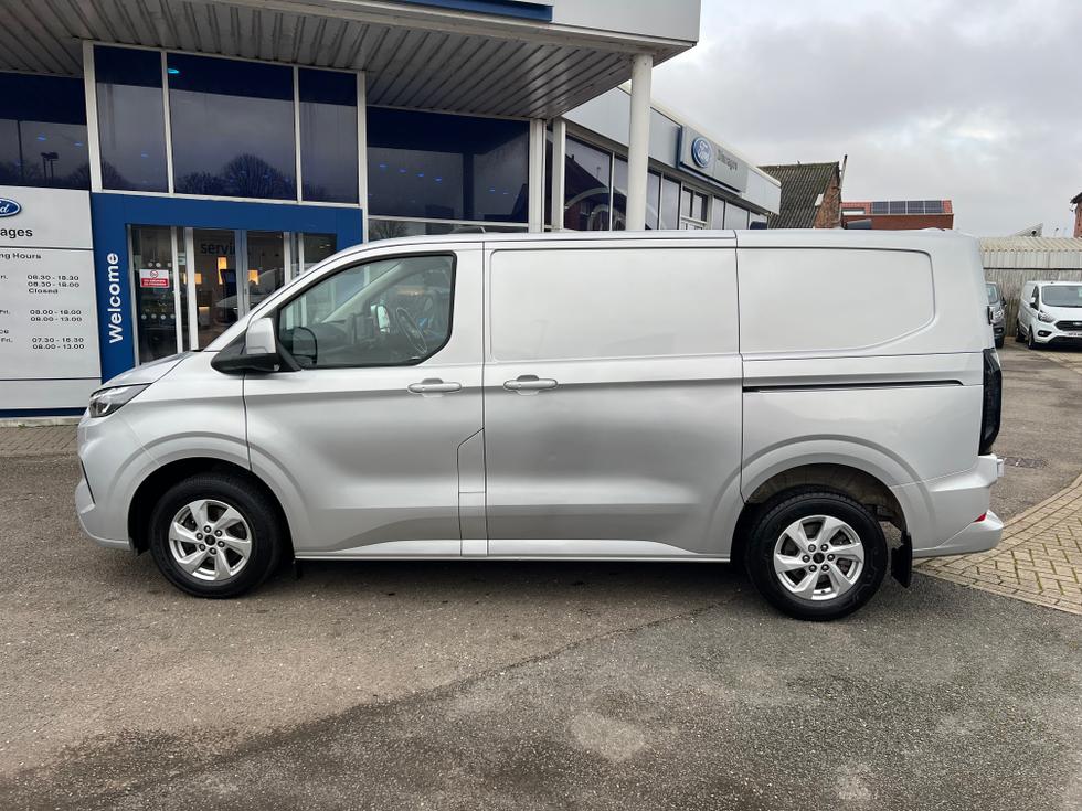 Ford Transit Custom Photo 0a2e1fec-0178-430b-9766-9ccb7abf0c12.jpeg