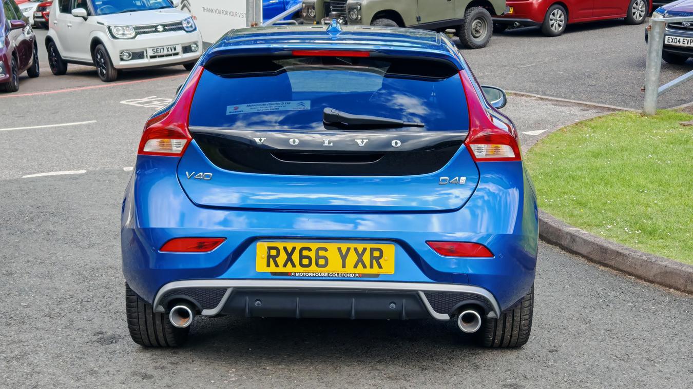 Used Volvo V40 RX66YXR 4