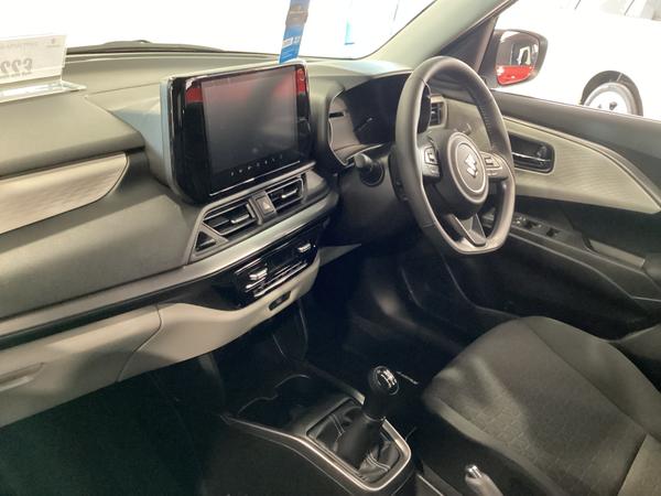 Used Suzuki SWIFT 2024 NEW 4