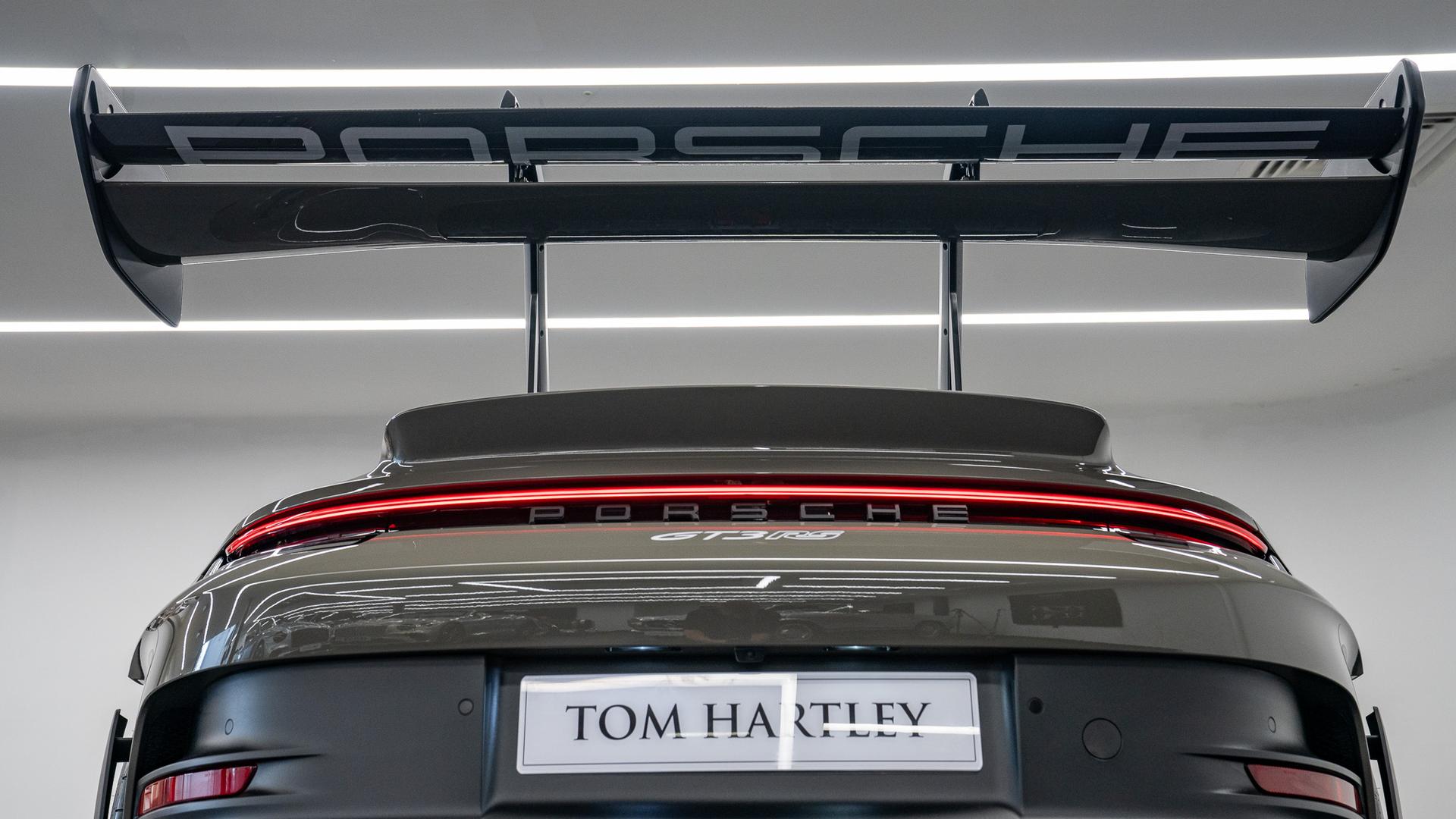 Porsche 911 Photo 0a5eca71-0b4d-40d7-8cfa-196677134eab.jpg