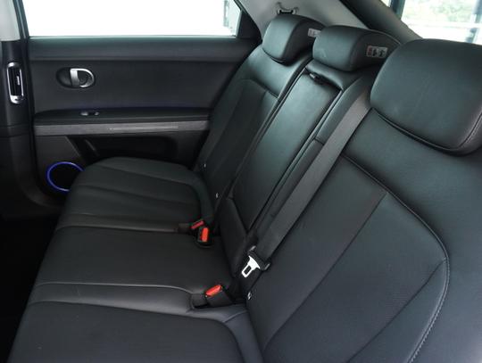 Hyundai IONIQ 5 Photo 0a64422a-0527-42d8-90df-49f03dfabe6c.jpg