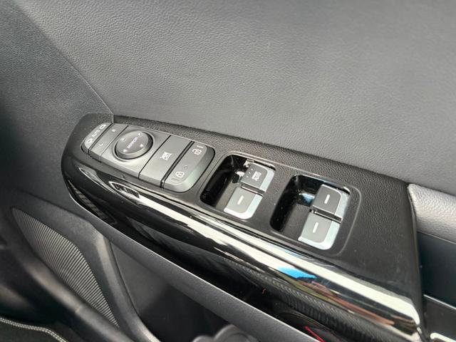 Kia Sportage Photo 0a69852d-0757-4050-ae5e-4b0b0e7f3988.jpg