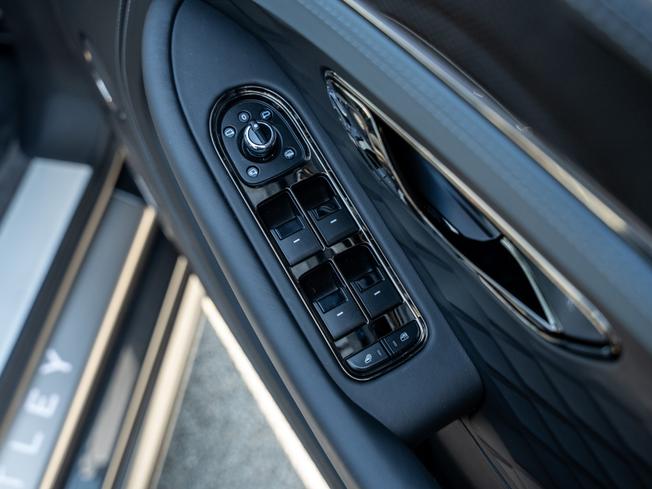 BENTLEY Continental GT Photo 28
