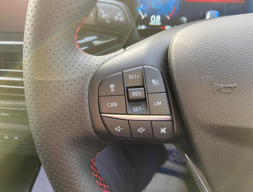 Ford Focus Photo 0a6eba7a-8ee8-48cc-a7fa-9ce4dce2d23d.jpg