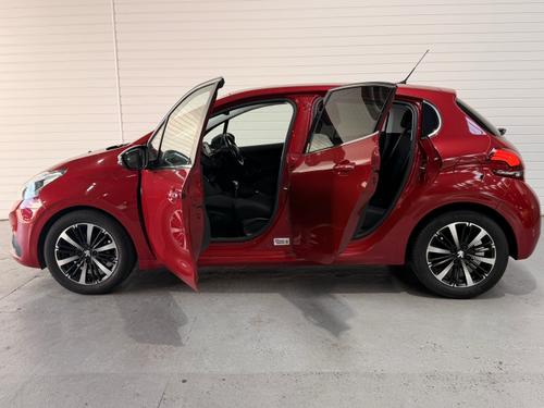 Peugeot 208 Photo 0a931200-9058-49b0-8564-57f52be5e5ae.jpeg