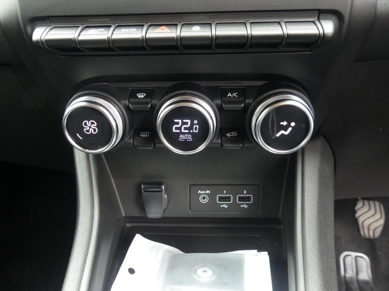 Renault Captur Photo 0a9fa3f3-bf67-4e3e-a657-e49e60dc9a2e.jpg